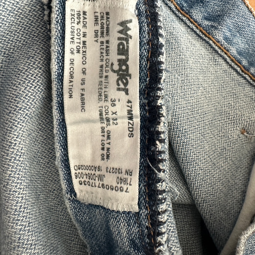 Wrangler Light Blue Denim Jeans - Picture 2 of 3
